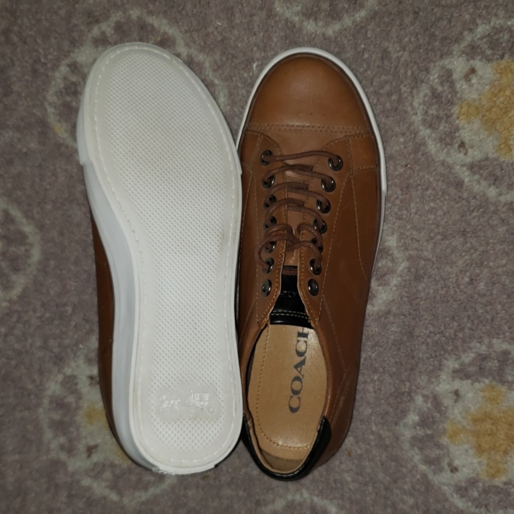 Shoes - Picture 4 of 4
